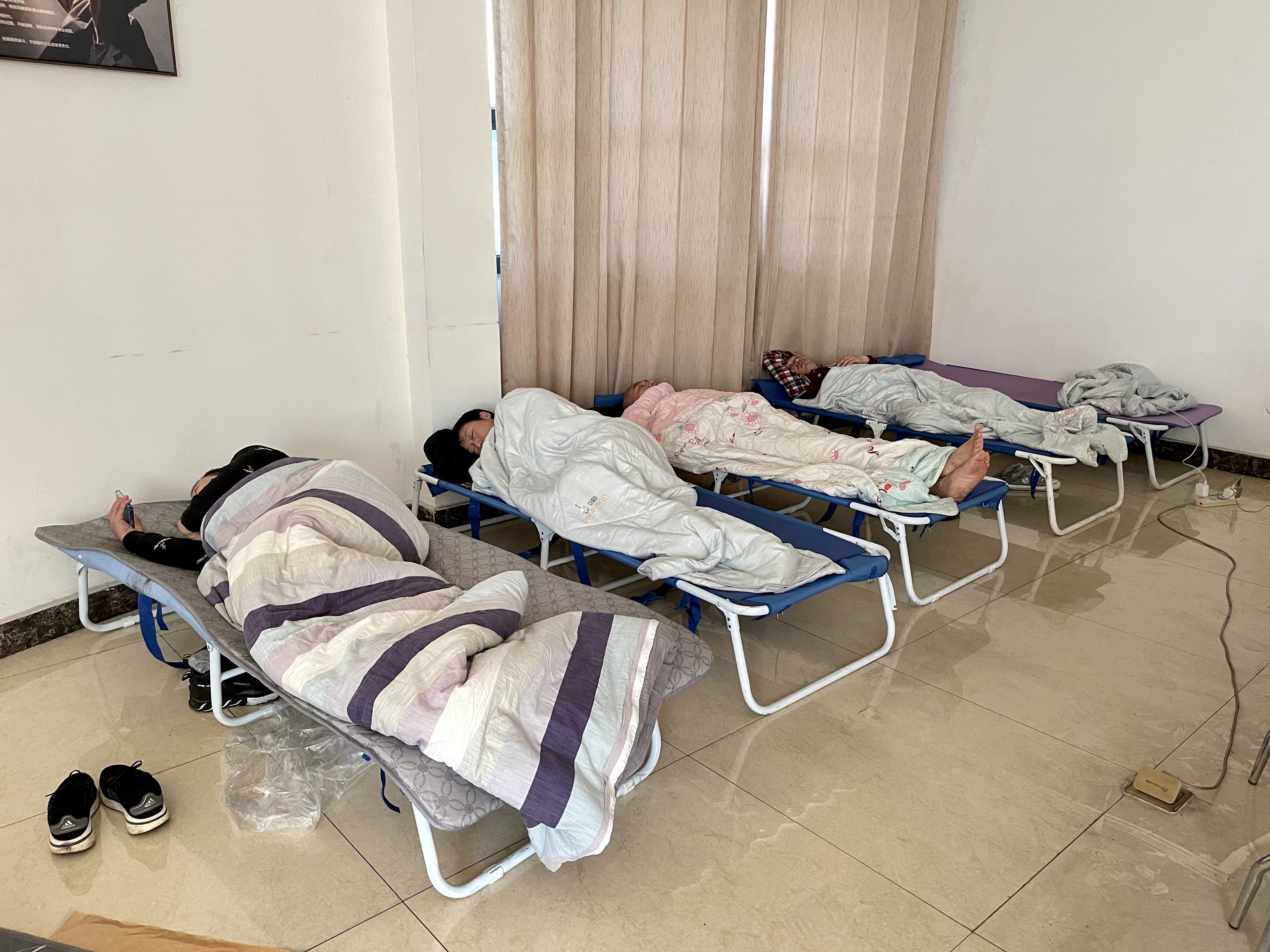 鍛造休息.jpg 鍛造休息.jpg