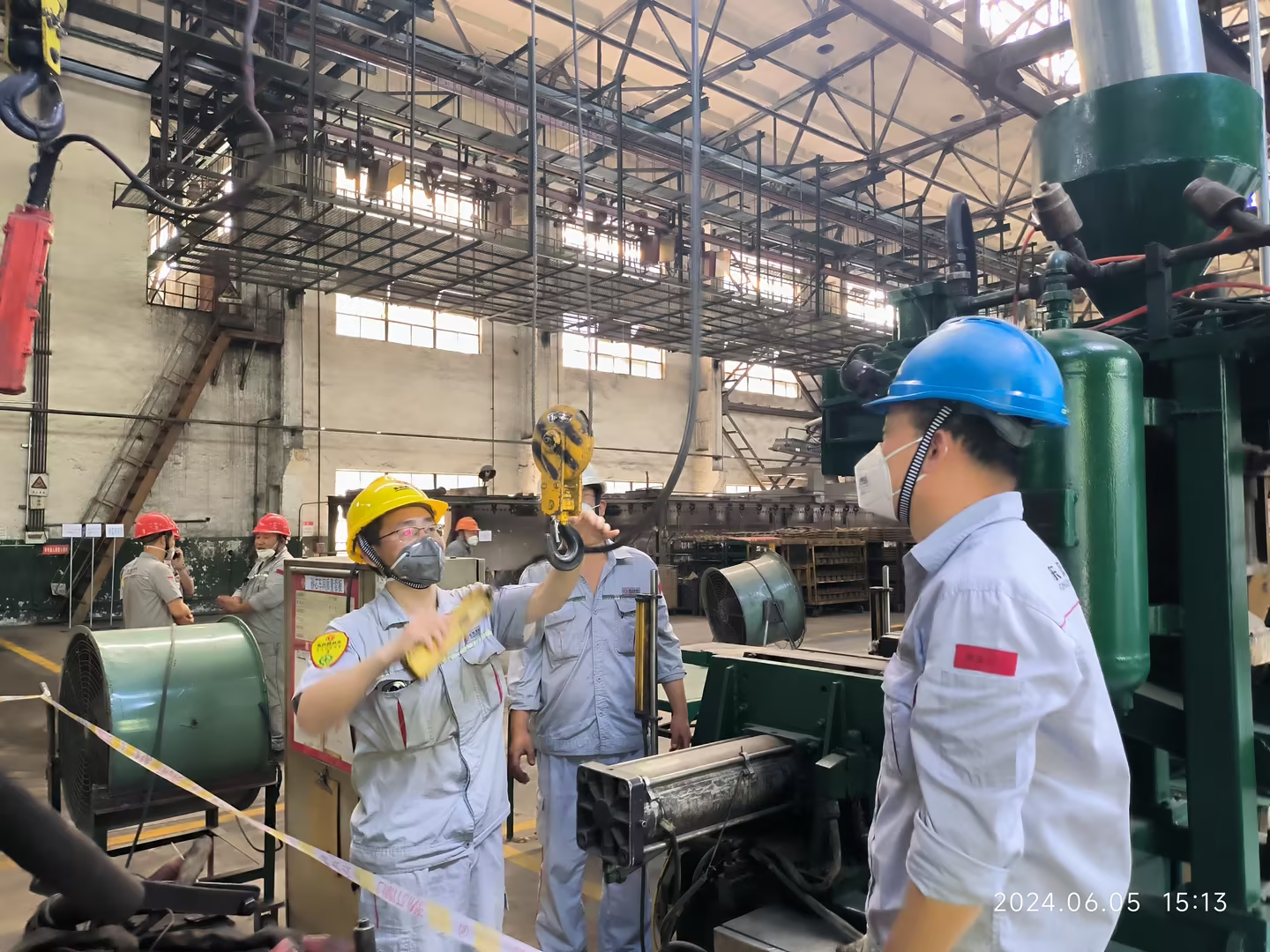 安全巡查.jpg 安全巡查.jpg